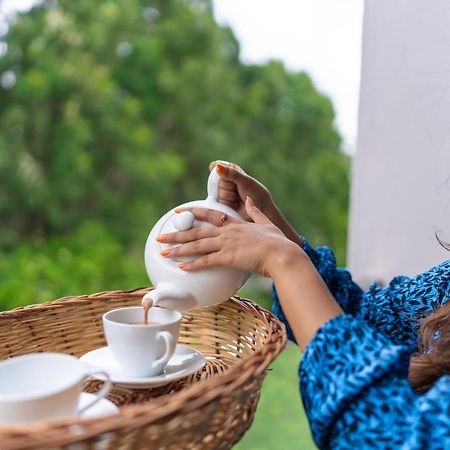 The Silver Chimes Suites Bangalore Buitenkant foto